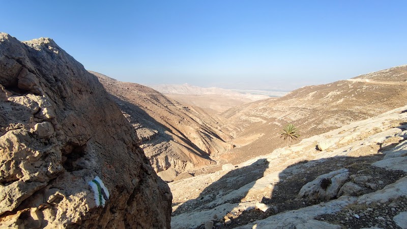 עין ראשש (בוסתן ואדי ראשאש, בריכת מלאכי השלום)